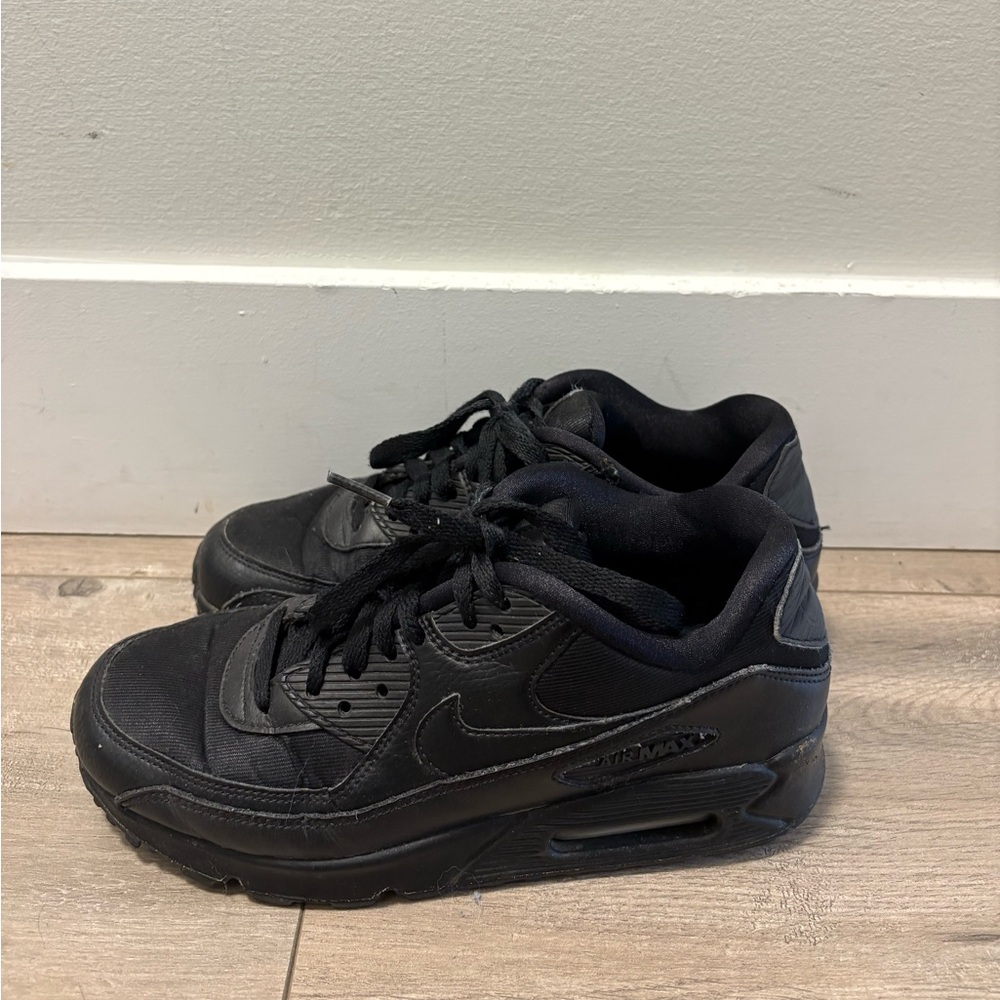 Nike Air Max - Picture 2 of 5